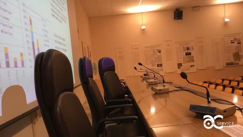 NOLEGGIO DI IMPIANTI AUDIO PER CONFERENZE A MODENA E BOLOGNA