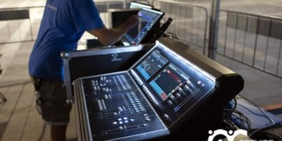 ATTREZZATURE AUDIOVISIVE E INSTALLAZIONI MULTIMEDIALI PER EVENTI